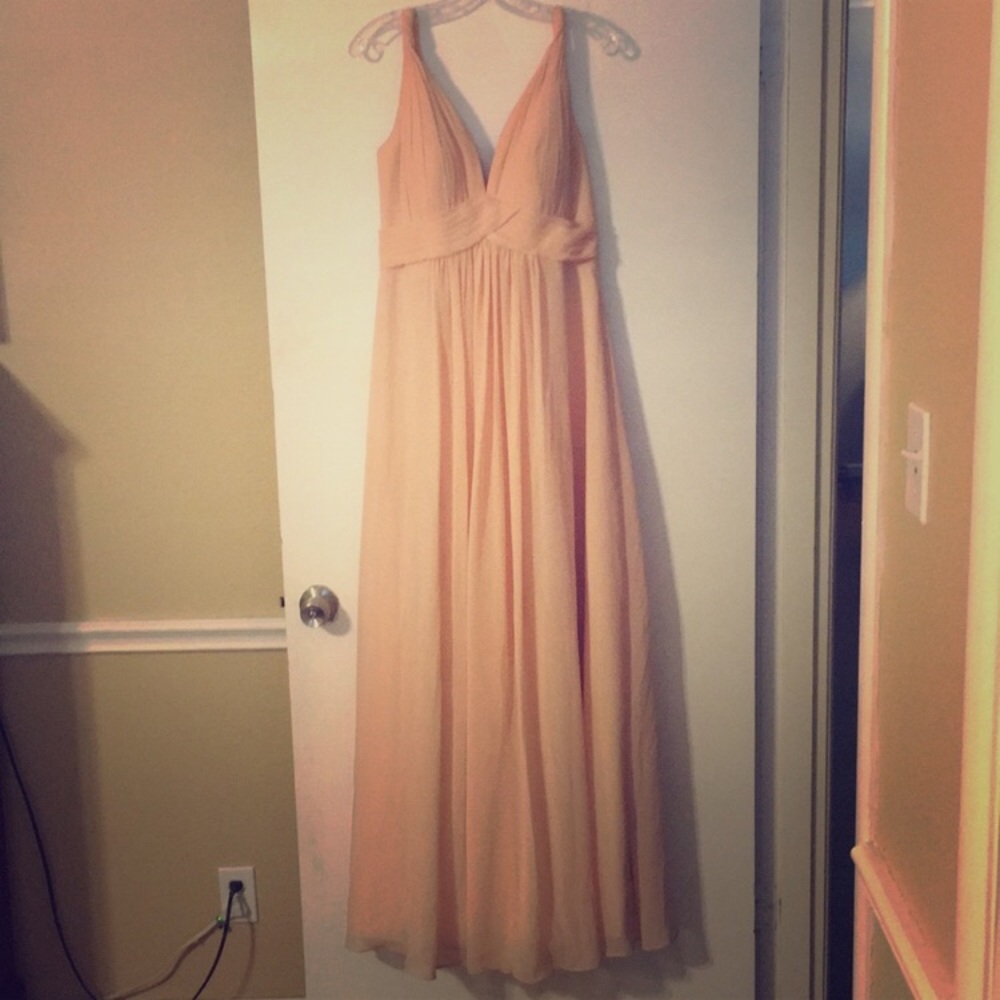 Azazie marren dress. Chiffon pink Pearl color.